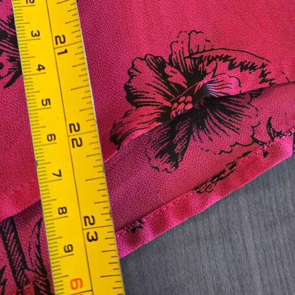 NWOT Butterfly Print Black Fushia Blouse size L - Picture 6 of 7
